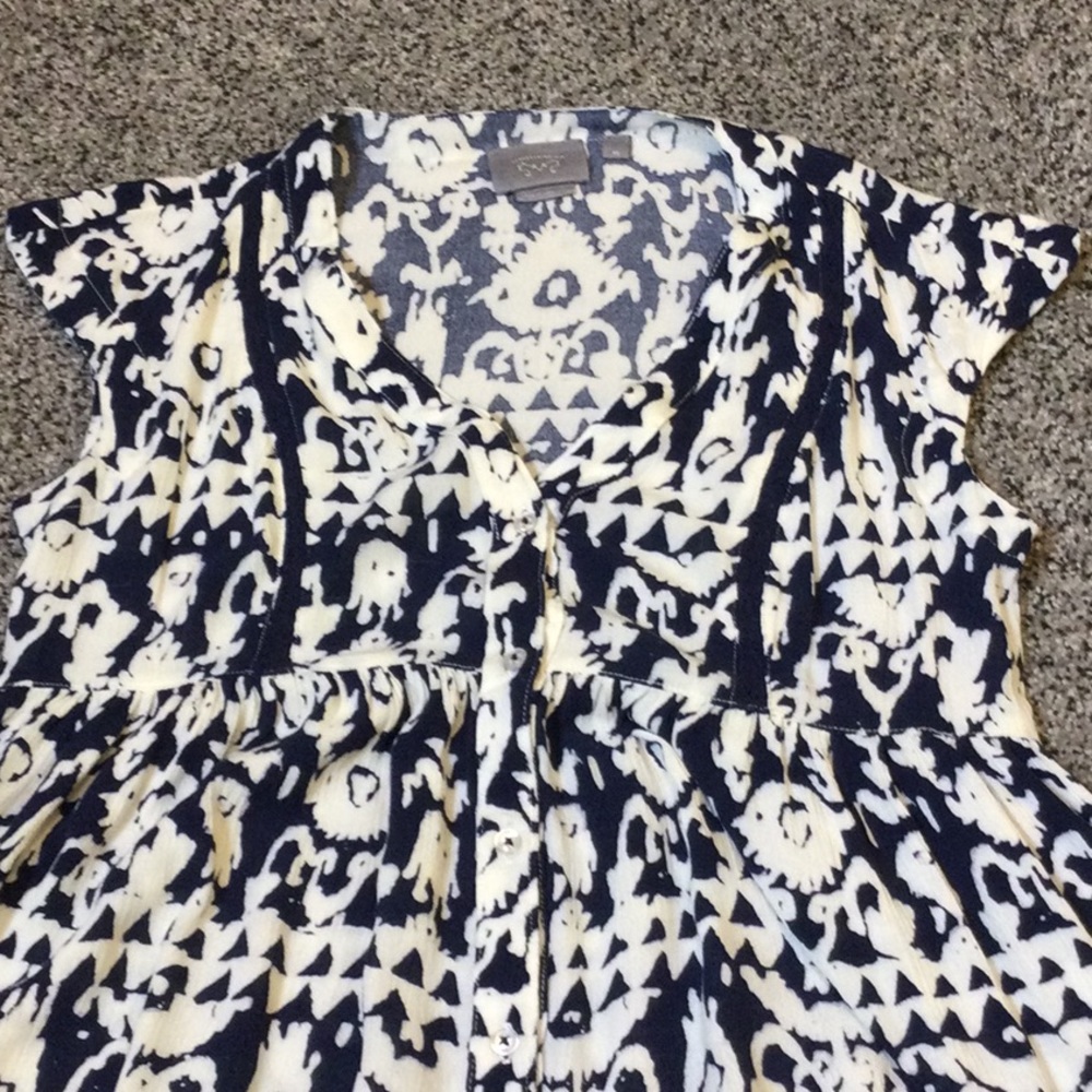XS Anthro/Victoria Virginia navy Aztec top - Picture 8 of 15